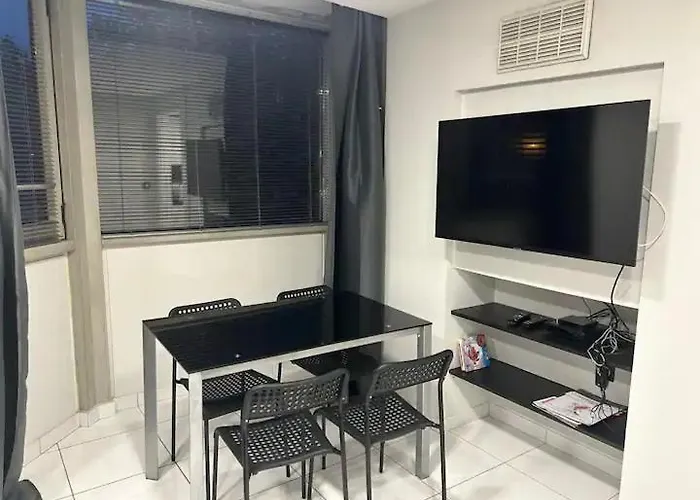 Daire Superbe Avec Terrasse 2 Chambres, 4 A 5 Couchages Piscine, A Deux Pas Des Plages Et De La Croisette *