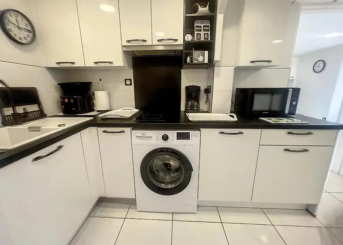 Daire Superbe Avec Terrasse 2 Chambres, 4 A 5 Couchages Piscine, A Deux Pas Des Plages Et De La Croisette Cannes